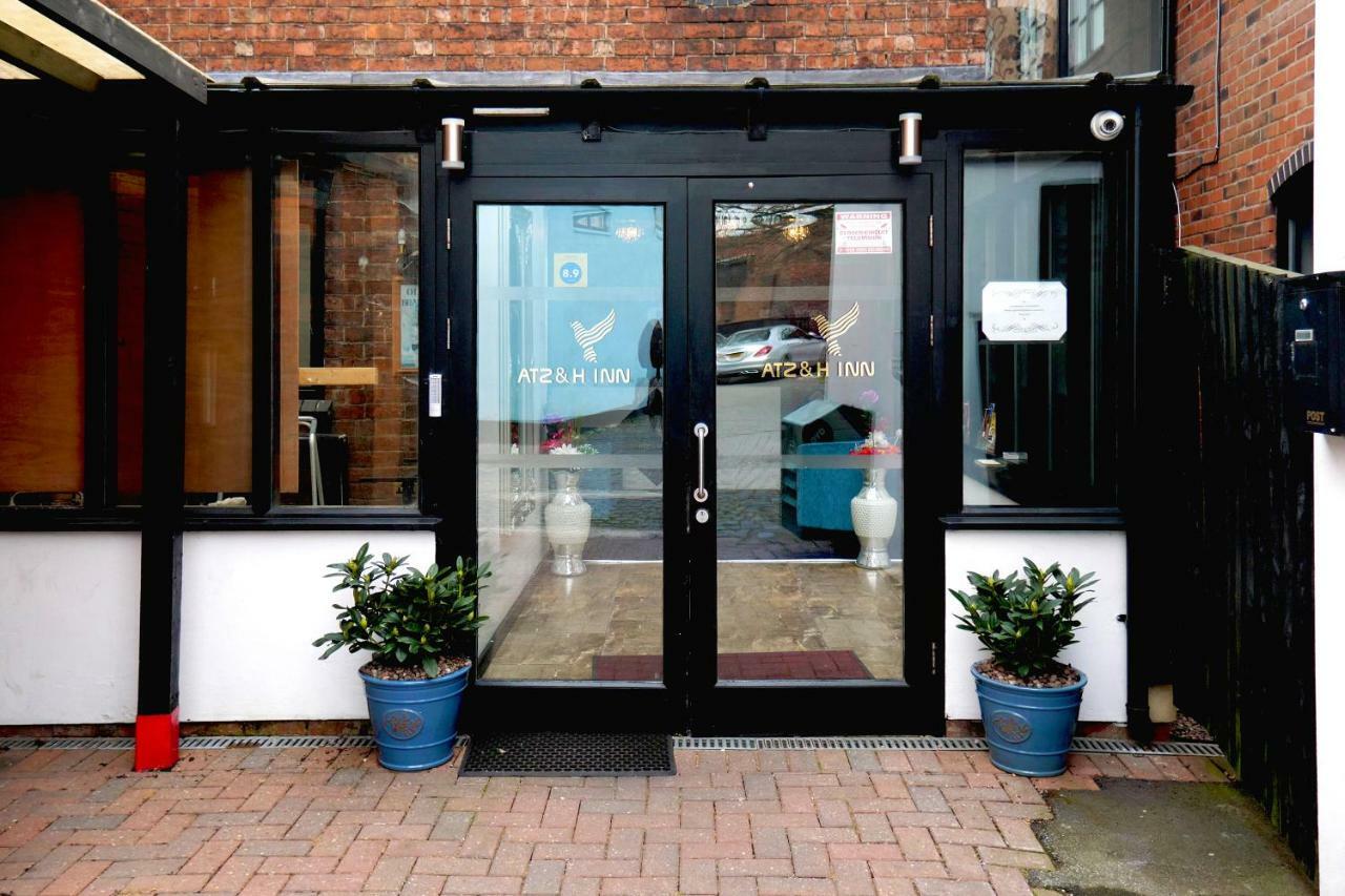 Atz&H Inn Bilston Extérieur photo