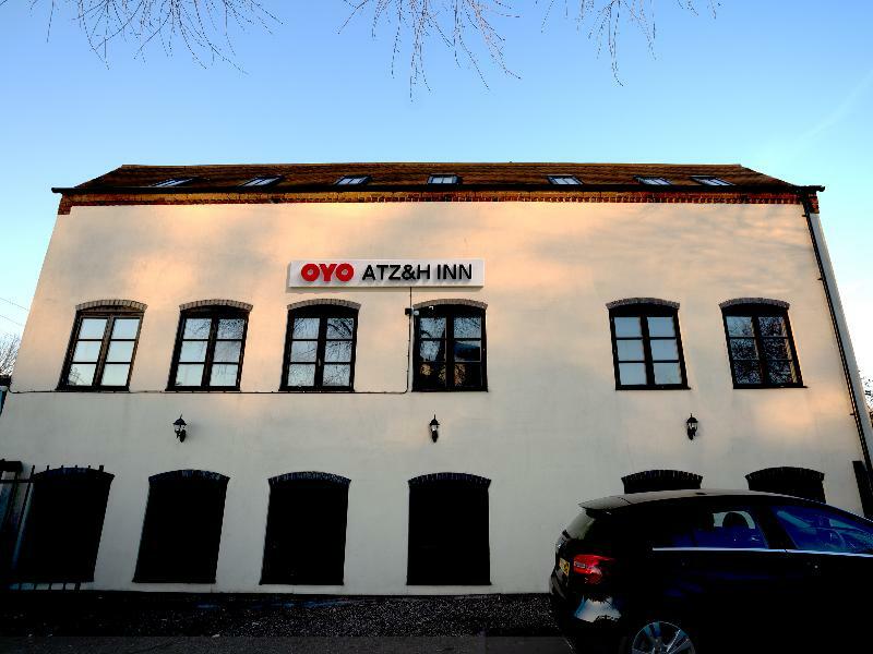 Atz&H Inn Bilston Extérieur photo