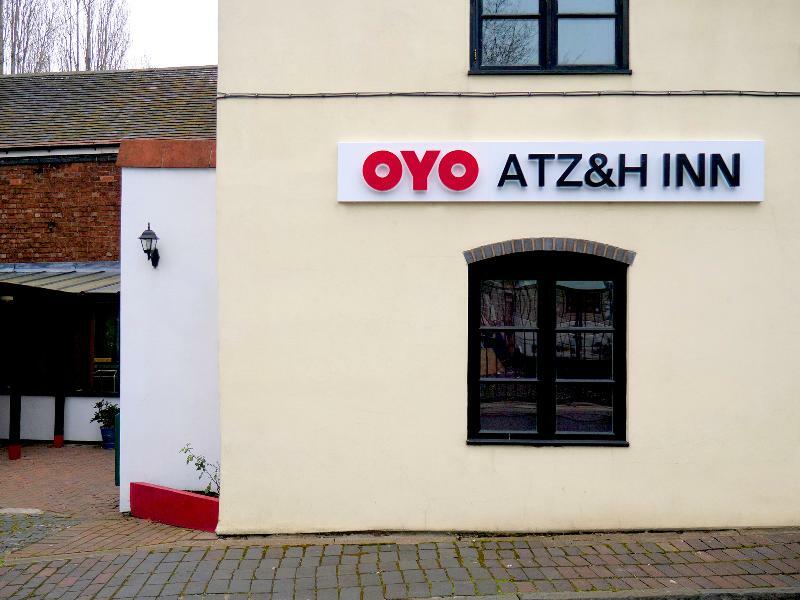 Atz&H Inn Bilston Extérieur photo